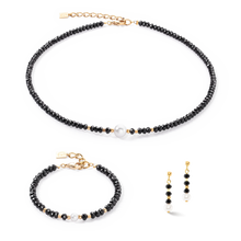 Mystic Pearl Gold Black Bracelet
