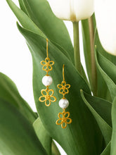 Cerisala Pearl Earrings