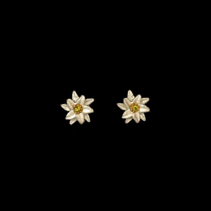 Edelweiss Blossom Post Earrings