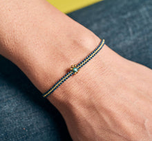 Dainty Daisy Woven Bracelet