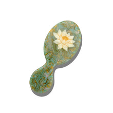 Lotus Handbag Hero Brush