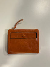 Fold-n-snap Bi-fold wallet