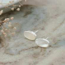 Agnes Studs Mother of Pearl