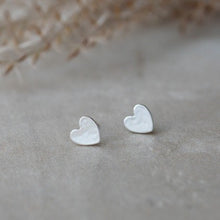 Amado Studs