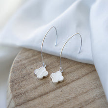Anya Earrings Mother of Pearl