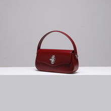 Aura Swing Bag