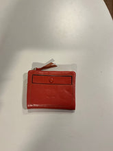 Fold-n-snap Bi-fold wallet