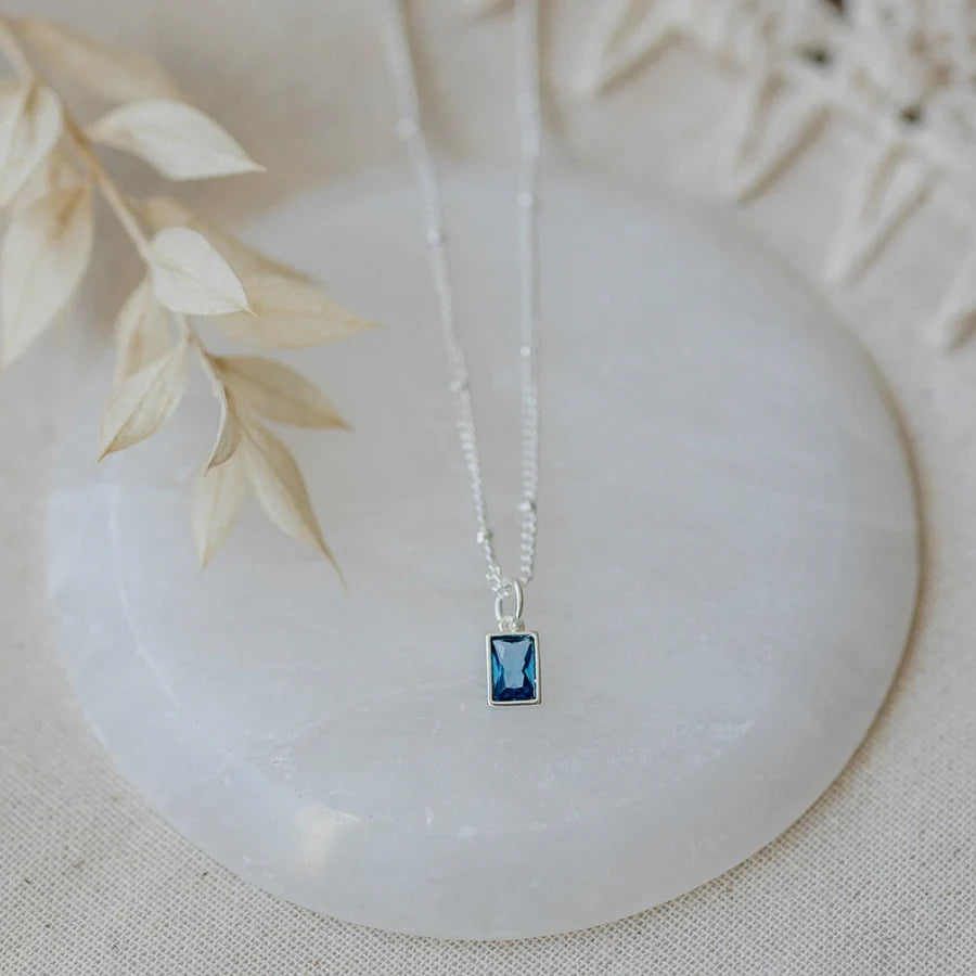 Glim Necklace