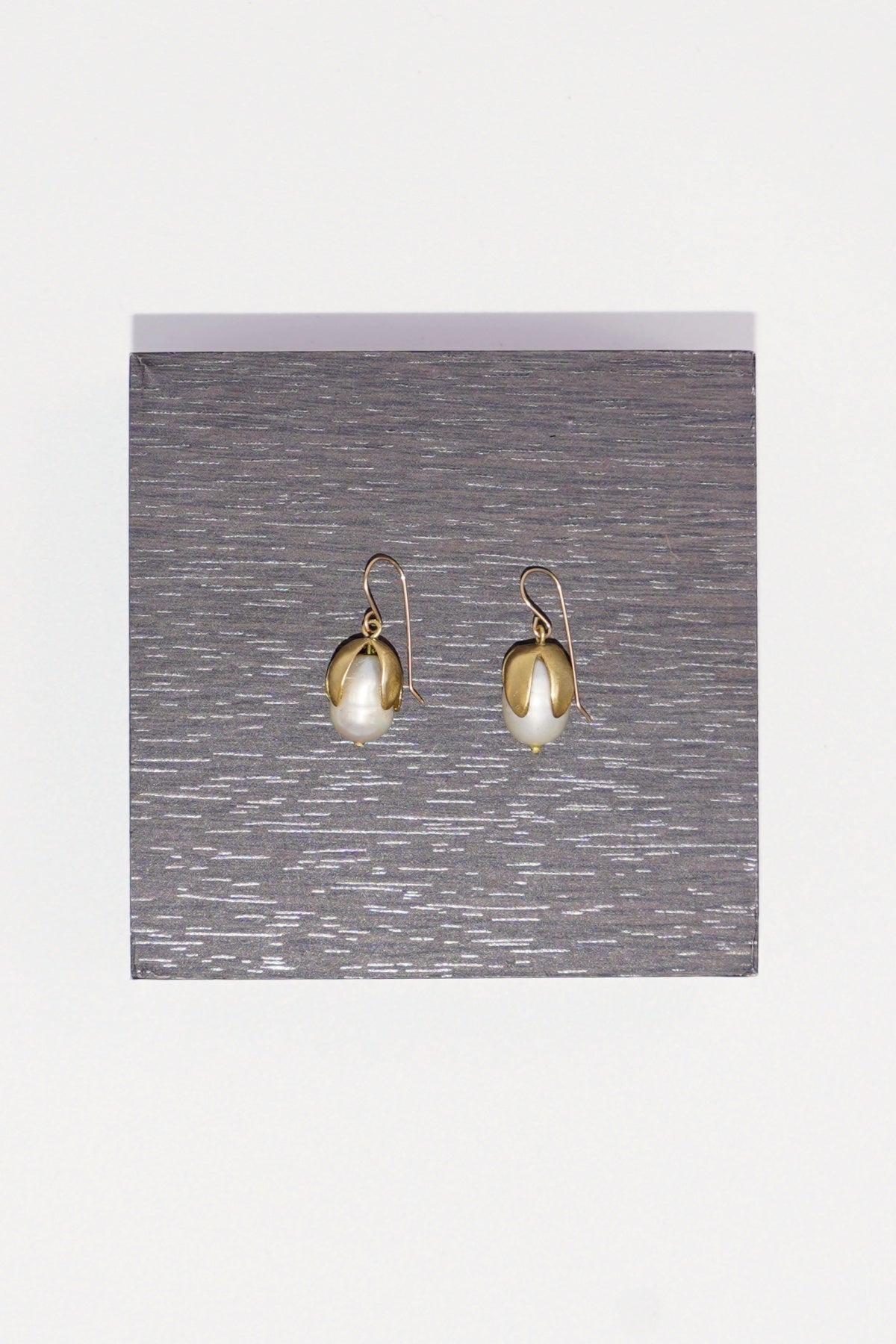 Crocus Pearl Earrings