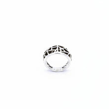 Labryinth Ring