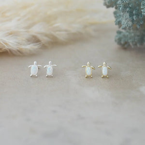 Maui Studs White Opalite
