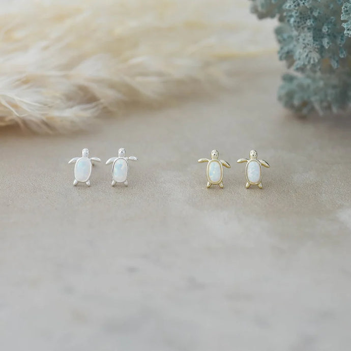 Maui Studs White Opalite