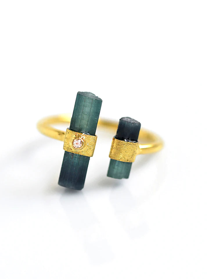 Tourmaline Parallel Double Bar With Diamond Ring