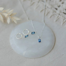 Glim Necklace