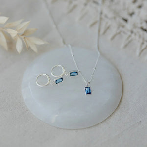 Glim Necklace