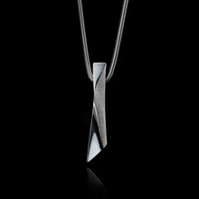 Apex Medium Pendant