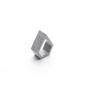dconstruct Cement Outline Pentagon Ring CEM-ROP