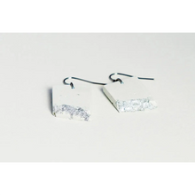 dconstruct Concrete Rectangle Fractured Earrings White Silver CON-J-FR-E-REC-WS