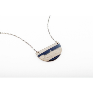 dconstruct Ecoresin Half Circle Necklace Fray Smoke FS-NHCIR-18