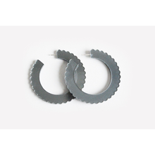 dconstruct Large Scallop Hoops Reflect Silver RFS-ESCLH