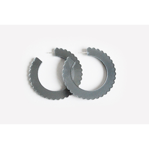 dconstruct Large Scallop Hoops Reflect Silver RFS-ESCLH