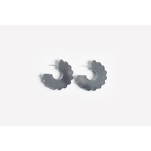 dconstruct Small Scallop Hoops Reflect Silver RFS-ESCSH