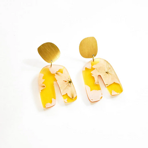 dconstruct Fluid Curve Earrings Fleur Vitamin C FVC-EFLCRV-G