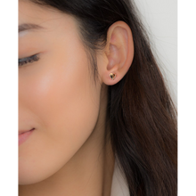 jj+rr Folded Heart Studs Gold E566-G