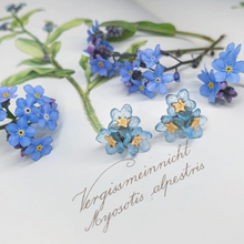 Silver Seasons Forget Me Not Triple Flower Studs 3272BZ