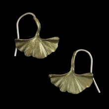 Silver Seasons Ginkgo Single Leaf Earrings 4803BZ