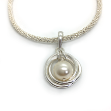 Lisa Ridout Jackie O Pendant Cream