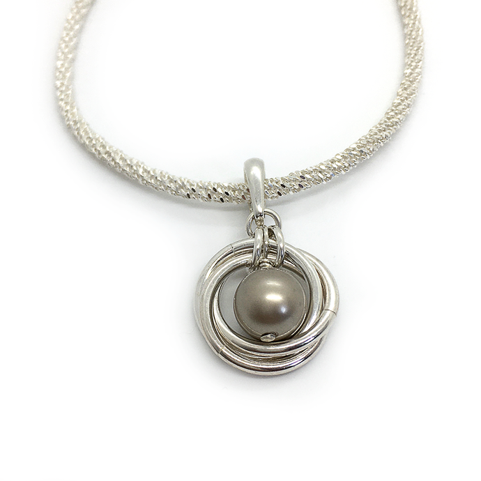 Lisa Ridout Jackie O Pendant Platinum