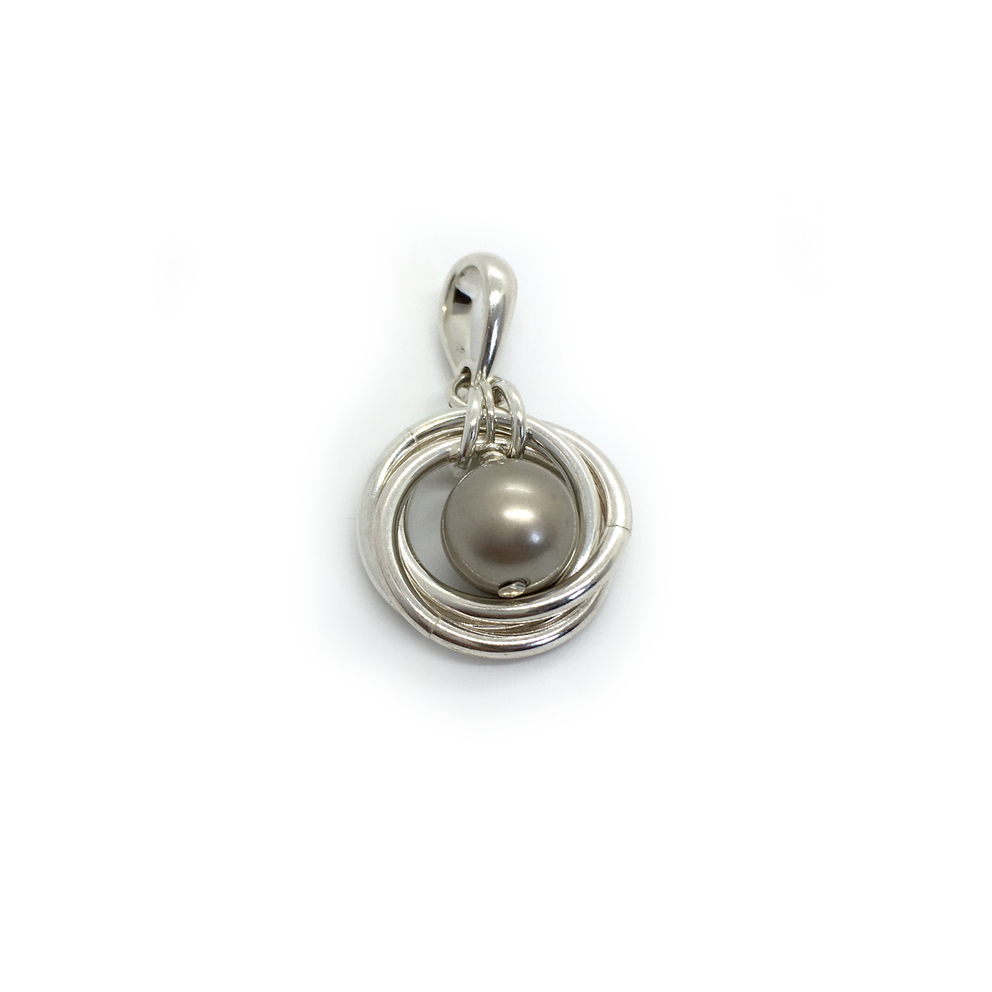 Lisa Ridout Jackie O Pendant Platinum