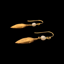 Silver Seasons Leaf & Bud Pearl Drop Earrings 3714BZ