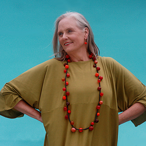 Alicia Niles Long Bolla Necklace Mixed Red BO058RDMS