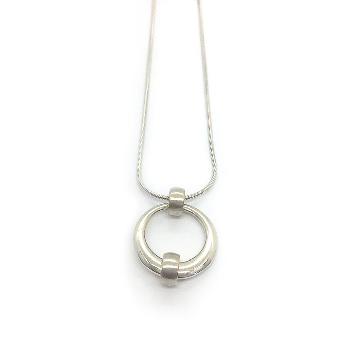 megums Shiny Moonlight Necklace MNMLN-3