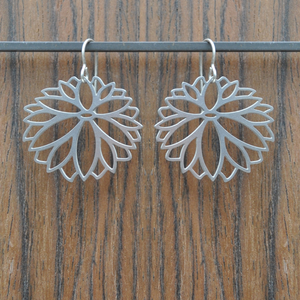 Daphne Olive Small Zinnia Silver Earrings FS04E