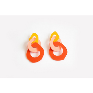 dconstruct Triple Link Earrings Mellow Peach Punch M-PEA-PU-ELNK3